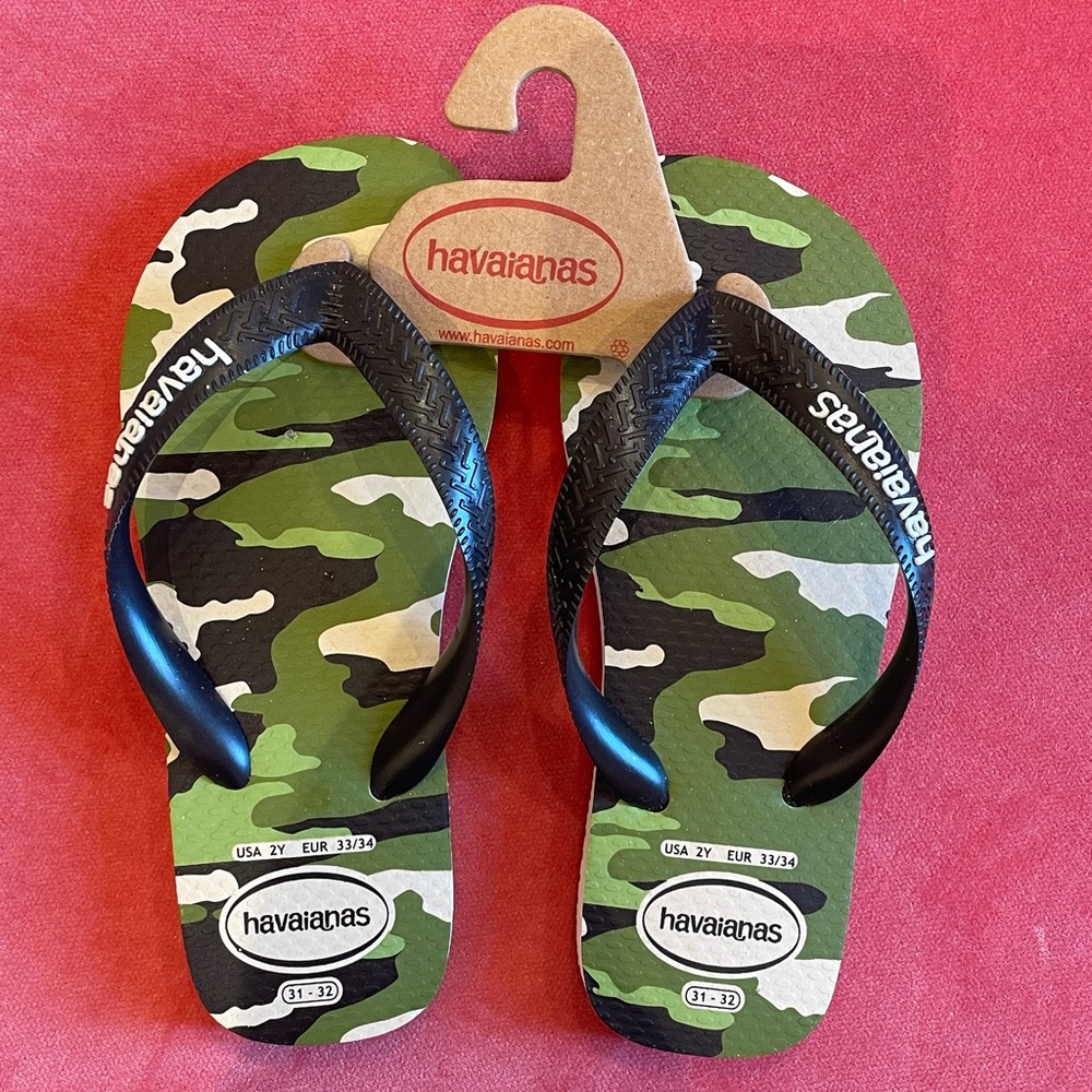 Havaianas Boys Camo Flip Flops, Brand New.